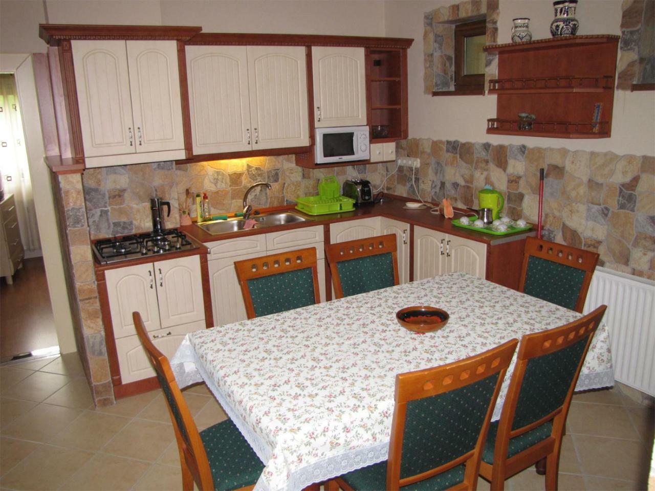 Szegfu Apartman Villa Hajduszoboszlo Exterior photo