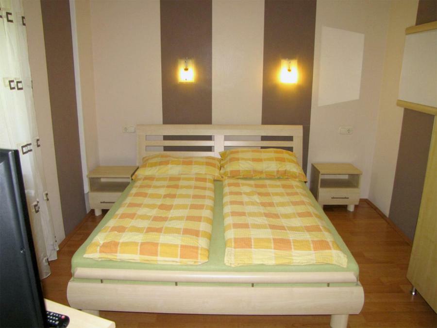 Szegfu Apartman Villa Hajduszoboszlo Exterior photo